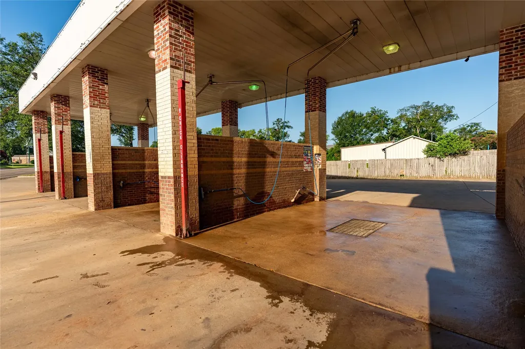 109 S Greer Boulevard Pittsburg TX 75686