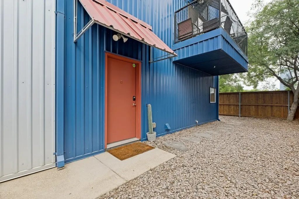 1211 Urban Lofts Drive Dallas TX 75215