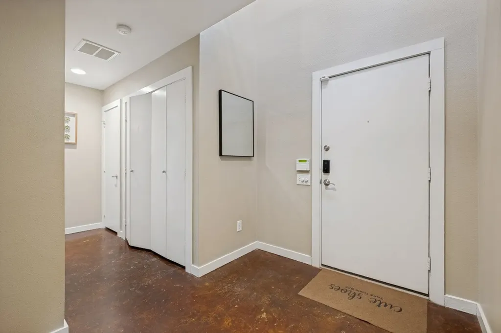 1211 Urban Lofts Drive Dallas TX 75215