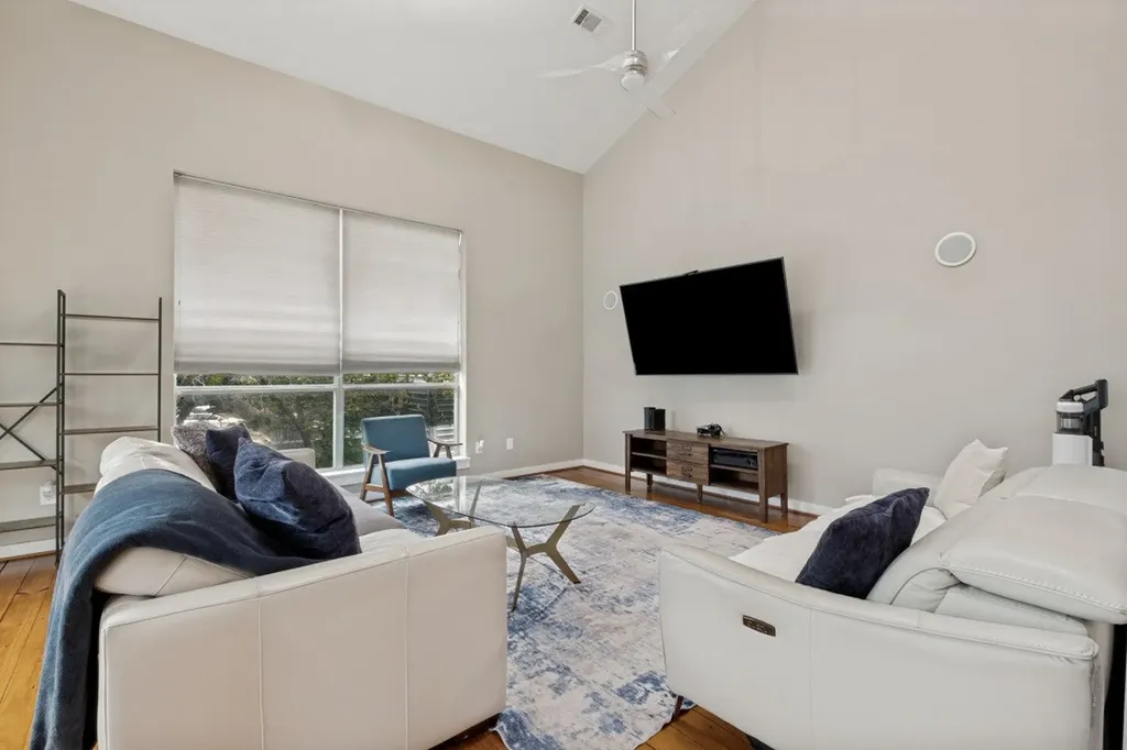 1211 Urban Lofts Drive Dallas TX 75215