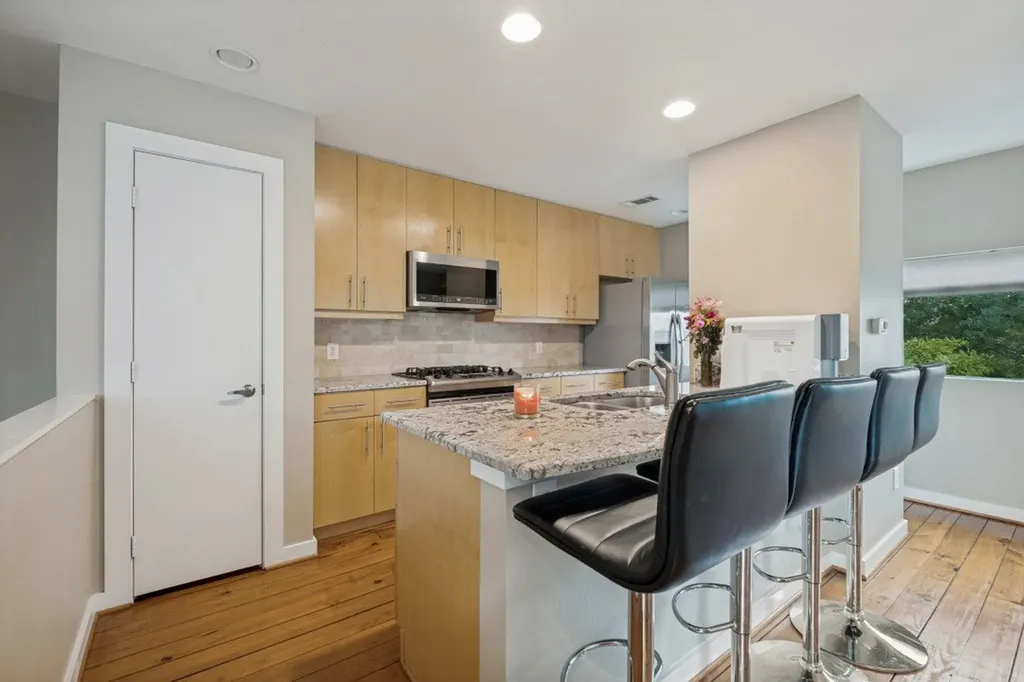 1211 Urban Lofts Drive Dallas TX 75215