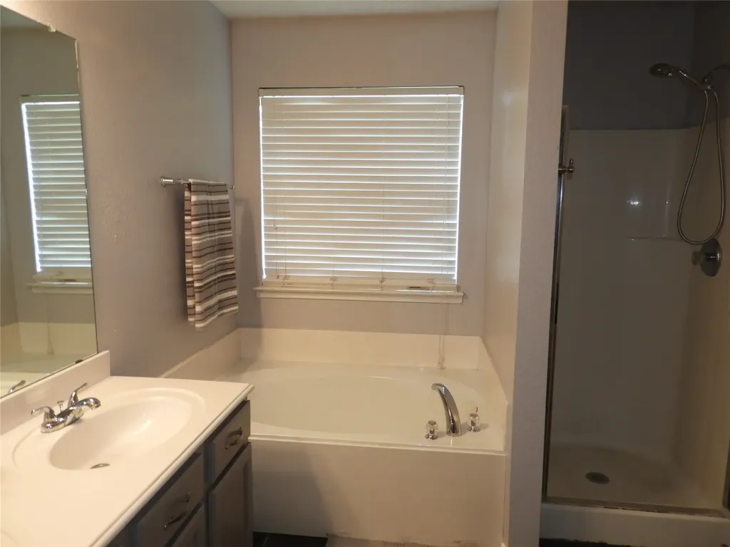 2016 Clinton Drive Mckinney TX 75072