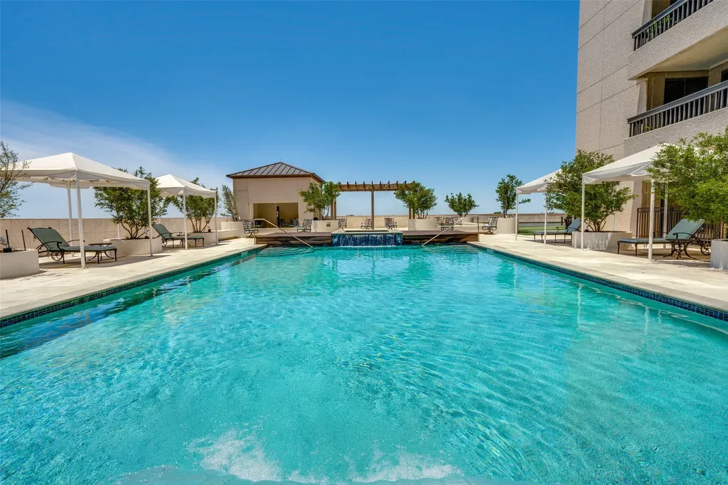 5909 Luther Lane Dallas TX 75225