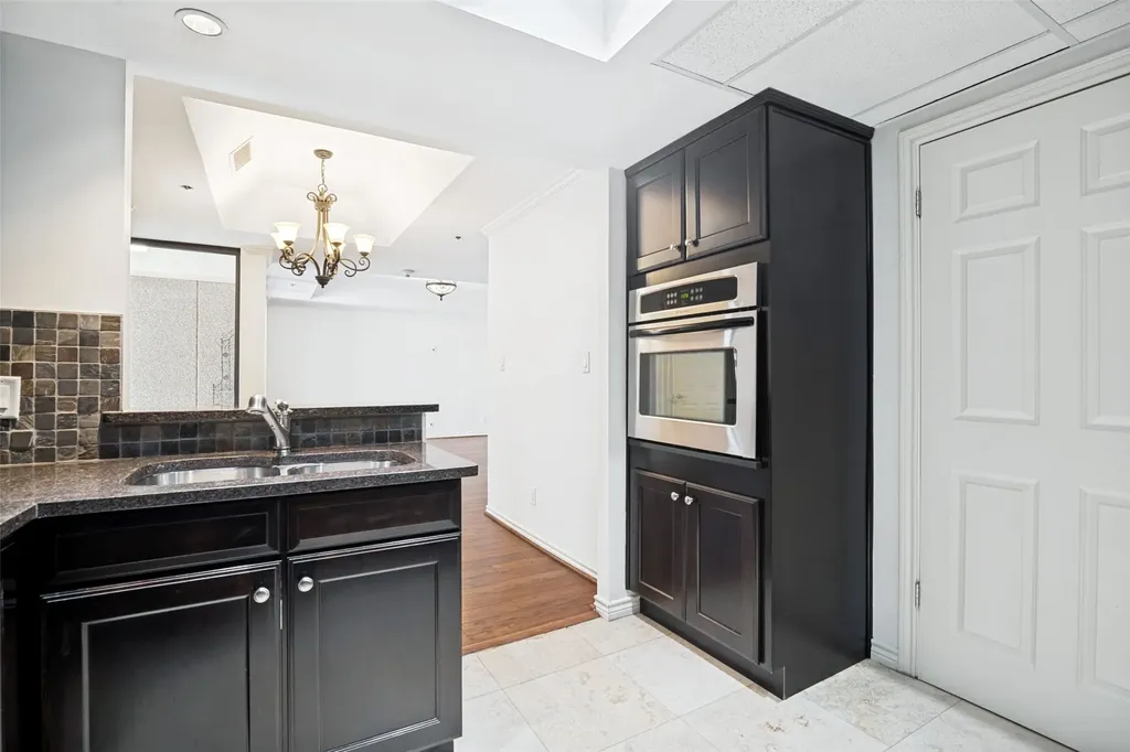 5909 Luther Lane Dallas TX 75225