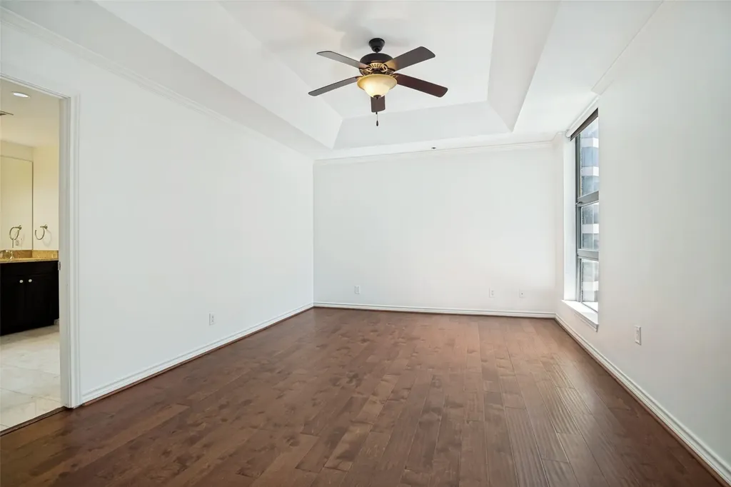 5909 Luther Lane Dallas TX 75225