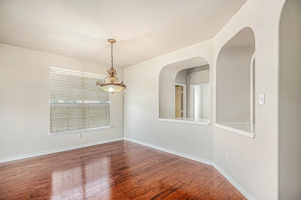 605 Port Royale Way Euless TX 76039