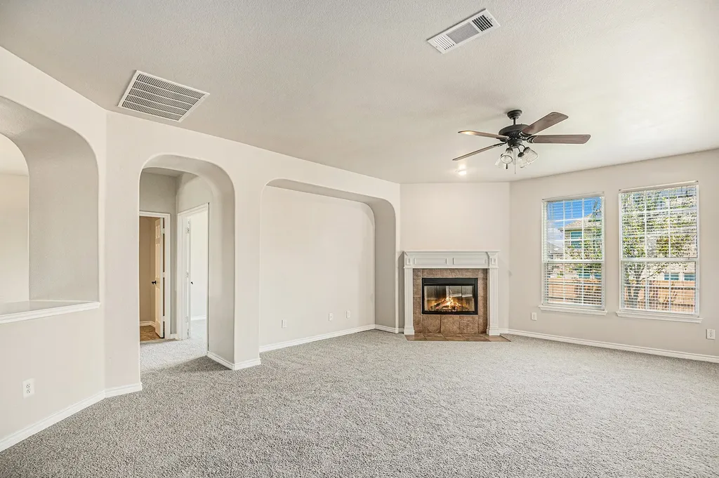 605 Port Royale Way Euless TX 76039