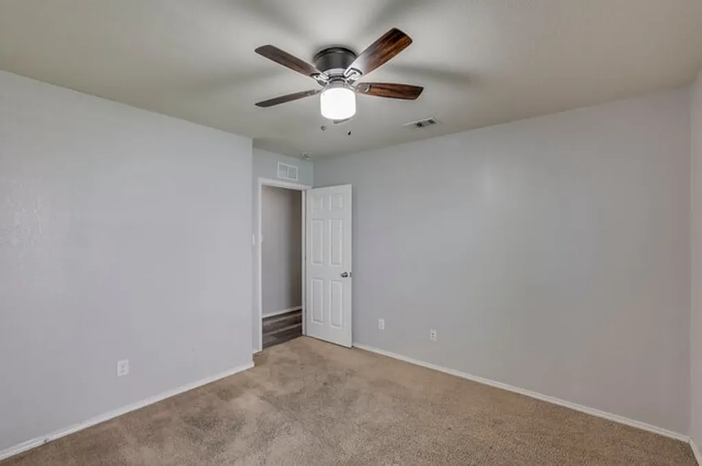 9004 Cloudveil Drive Arlington TX 76002