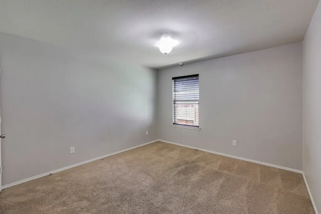 9004 Cloudveil Drive Arlington TX 76002