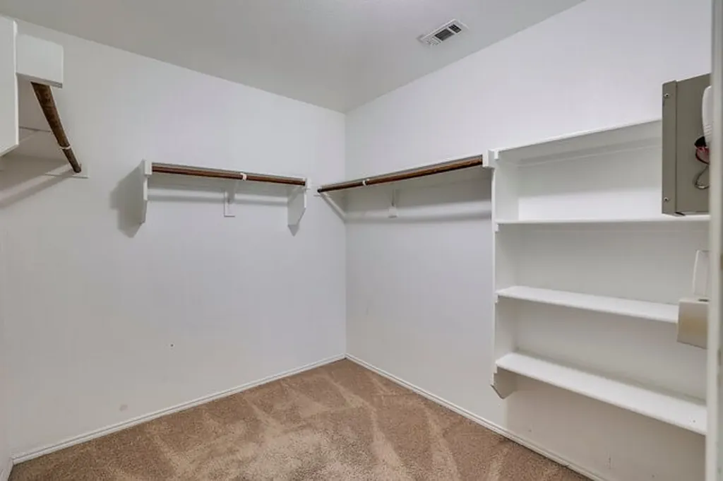 9004 Cloudveil Drive Arlington TX 76002