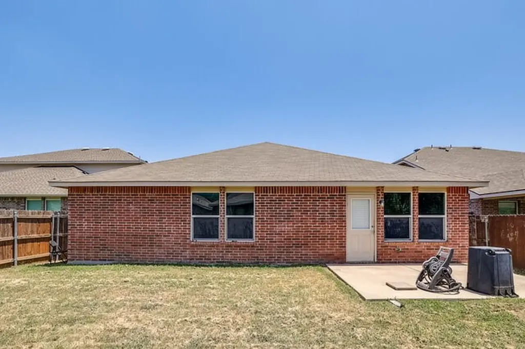 9004 Cloudveil Drive Arlington TX 76002