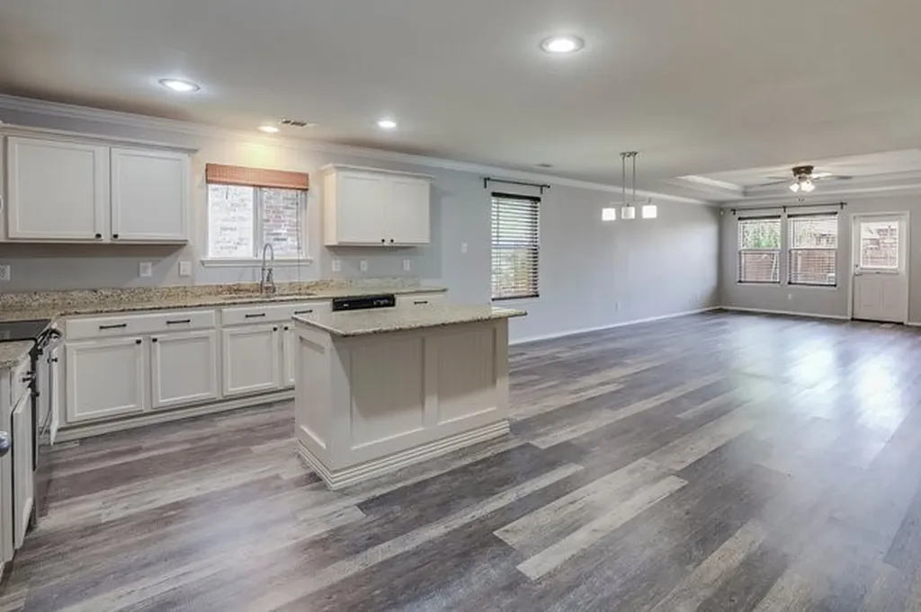9004 Cloudveil Drive Arlington TX 76002