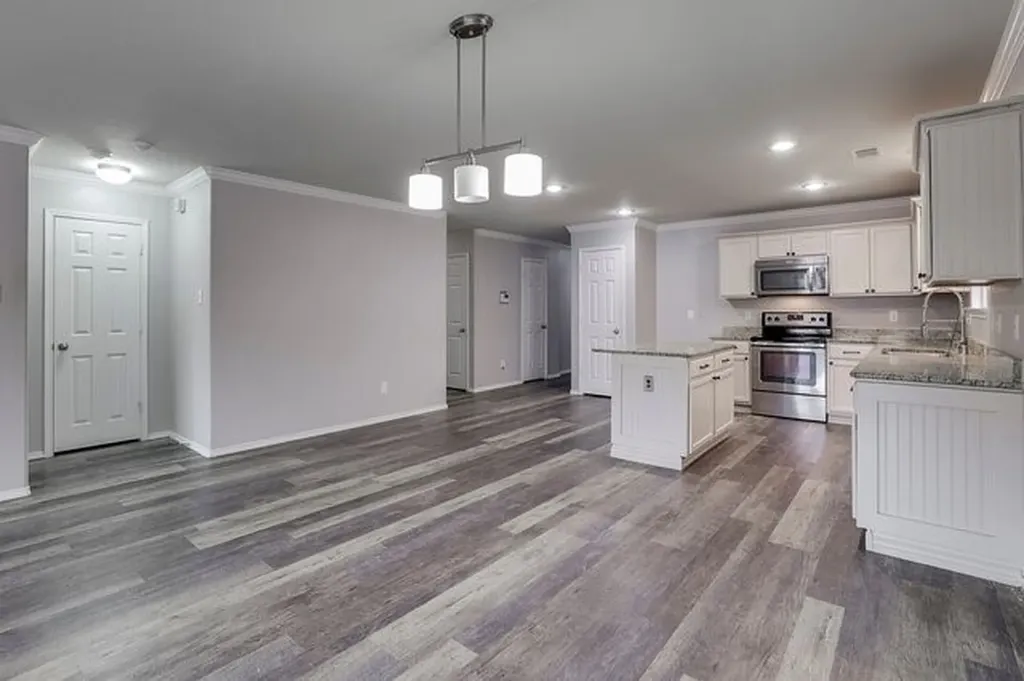 9004 Cloudveil Drive Arlington TX 76002