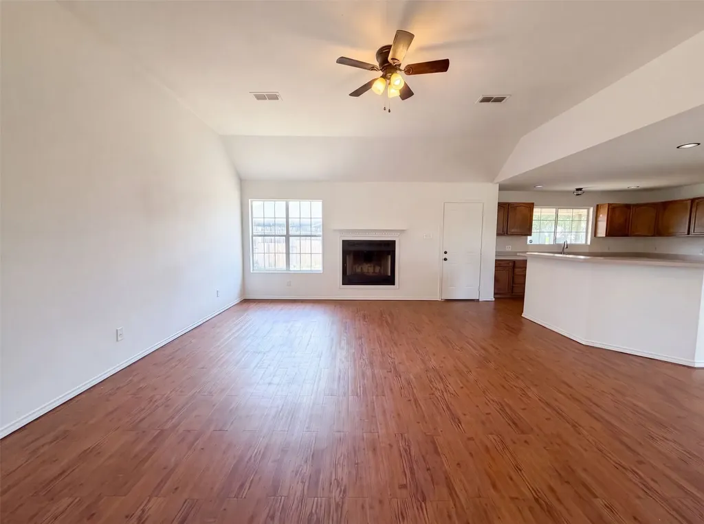 201 Driftwood Court Runaway Bay TX 76426