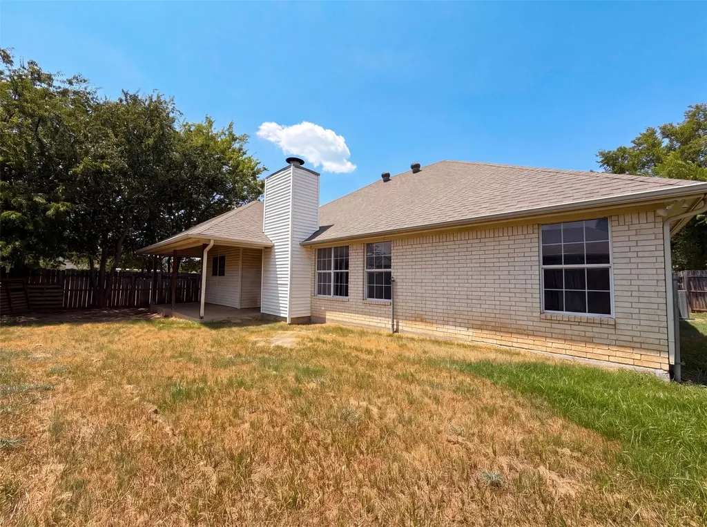 201 Driftwood Court Runaway Bay TX 76426