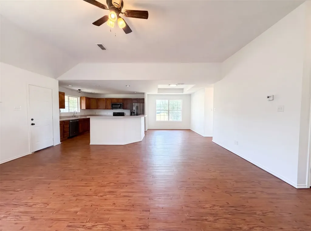 201 Driftwood Court Runaway Bay TX 76426