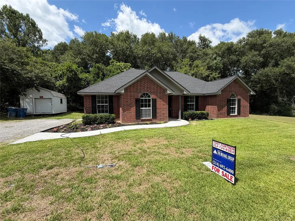 105 E Foggle Street Athens TX 75751