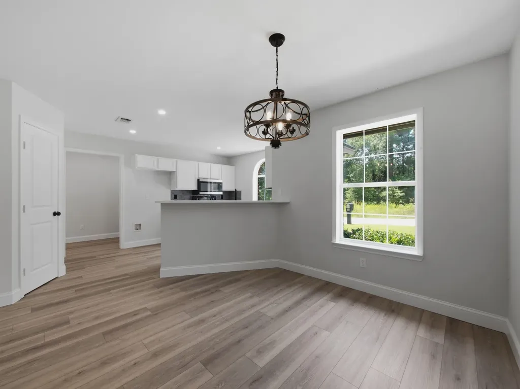 105 E Foggle Street Athens TX 75751