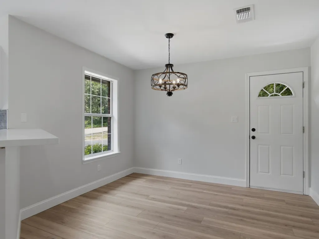 105 E Foggle Street Athens TX 75751