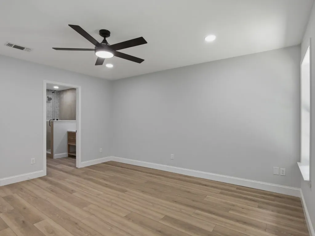 105 E Foggle Street Athens TX 75751