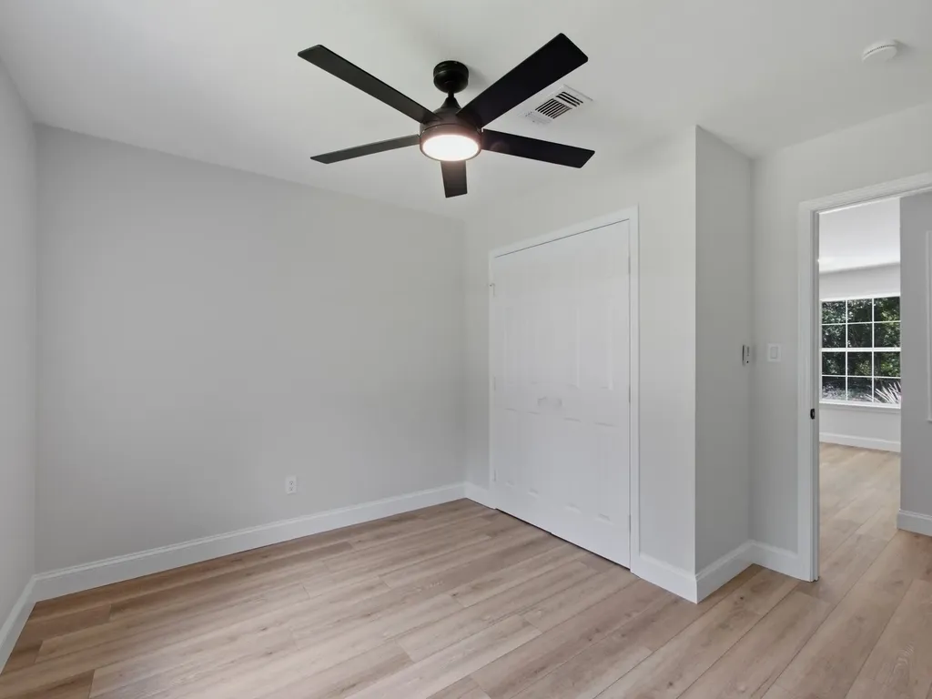 105 E Foggle Street Athens TX 75751
