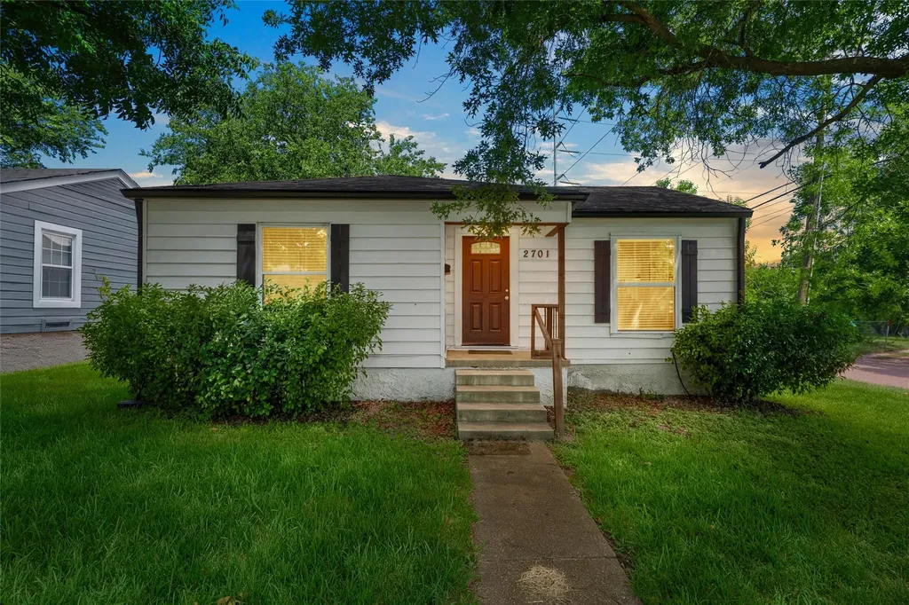 2701 Herring Avenue Waco TX 76708