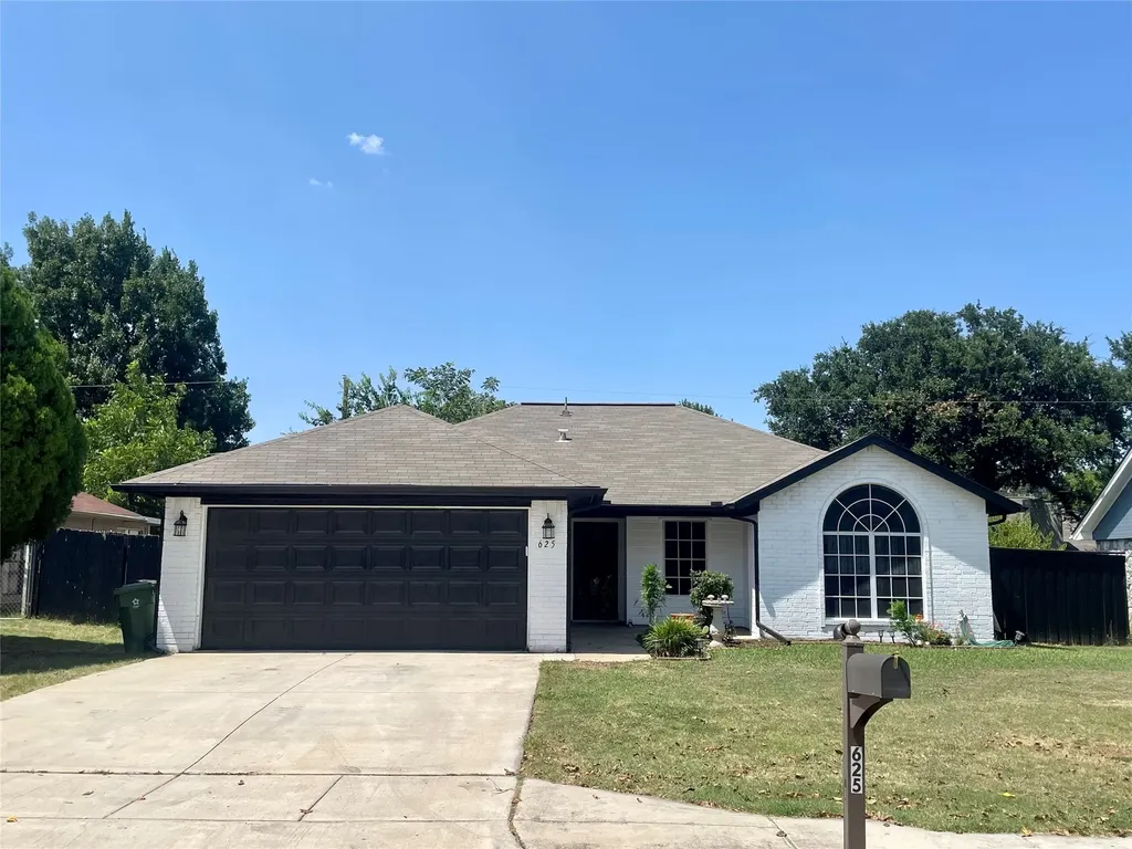 625 Main Street Roanoke TX 76262