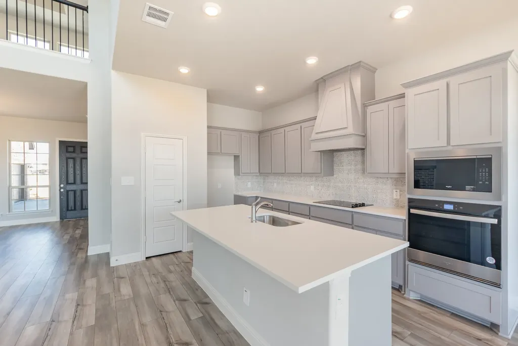 610 Crystal Lake Lane Red Oak TX 75154