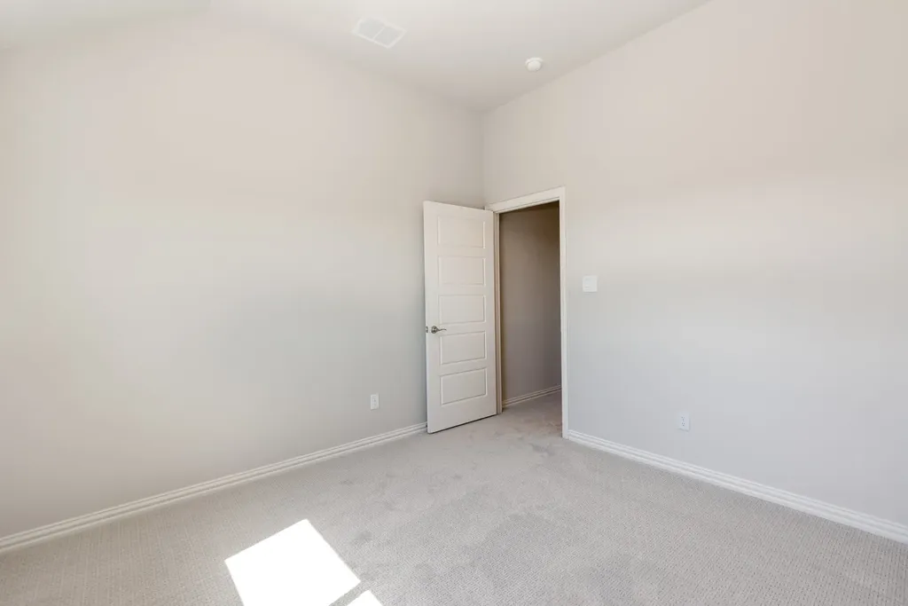 610 Crystal Lake Lane Red Oak TX 75154