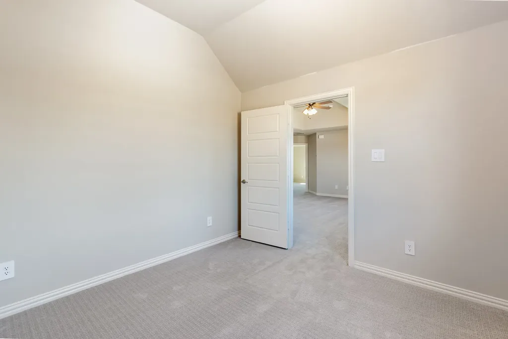 610 Crystal Lake Lane Red Oak TX 75154
