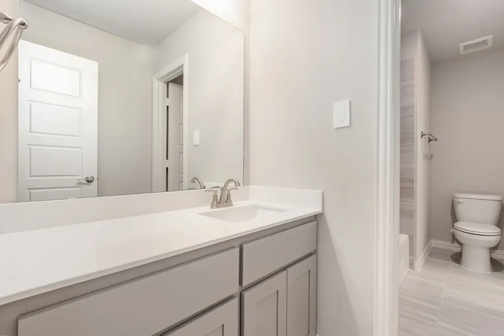 610 Crystal Lake Lane Red Oak TX 75154