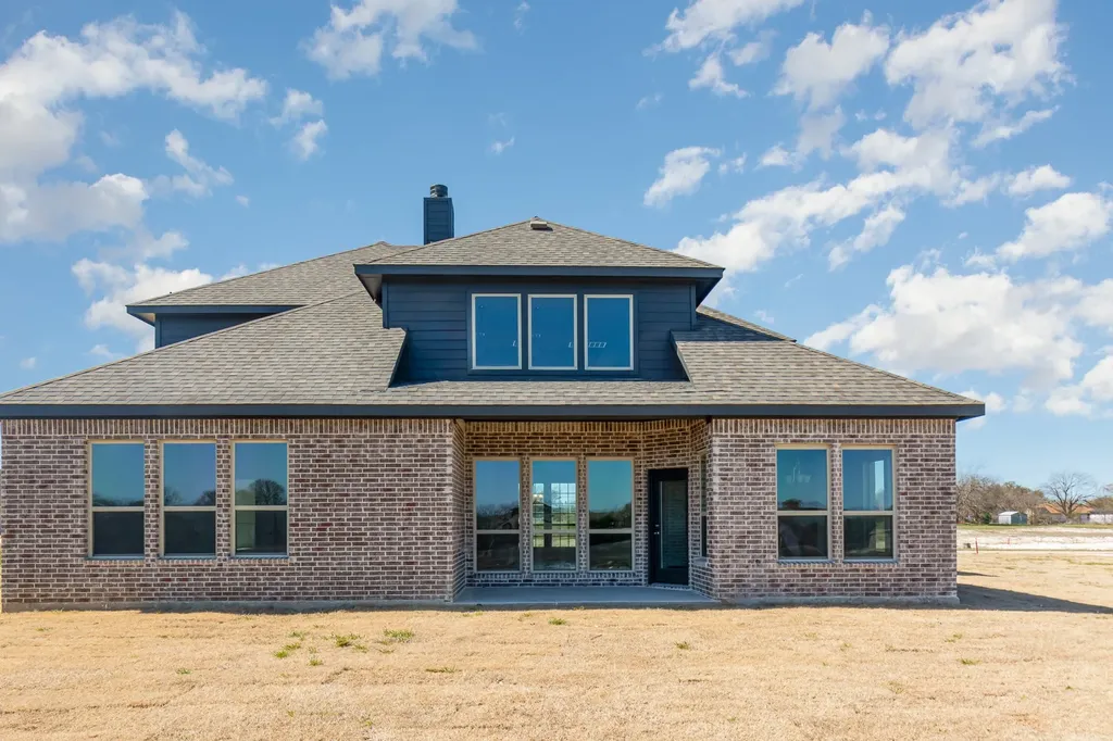 610 Crystal Lake Lane Red Oak TX 75154
