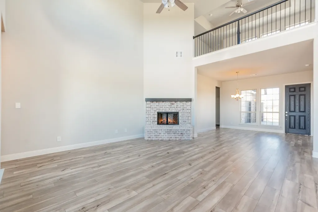 610 Crystal Lake Lane Red Oak TX 75154