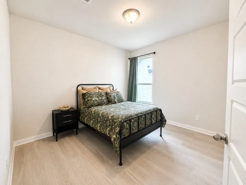 639 Congressional Avenue Red Oak TX 75154
