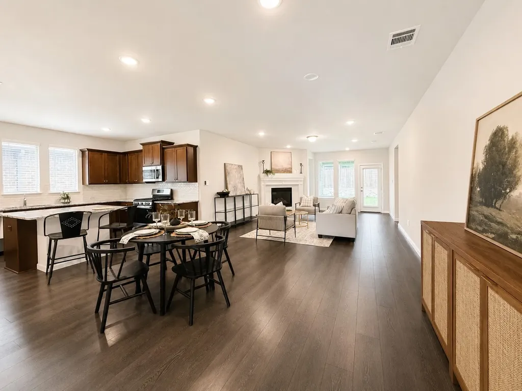 639 Congressional Avenue Red Oak TX 75154