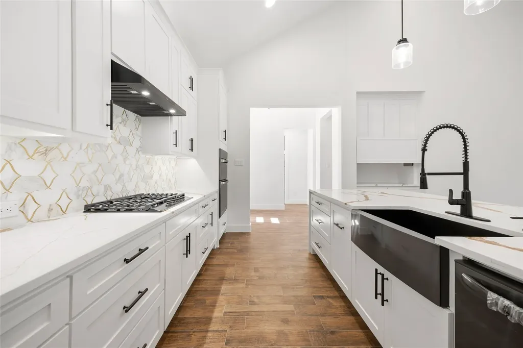 7203 Harris Place Arlington TX 76001