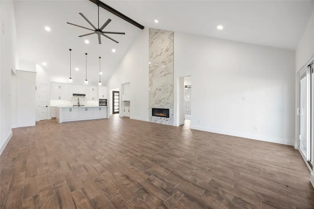 7203 Harris Place Arlington TX 76001