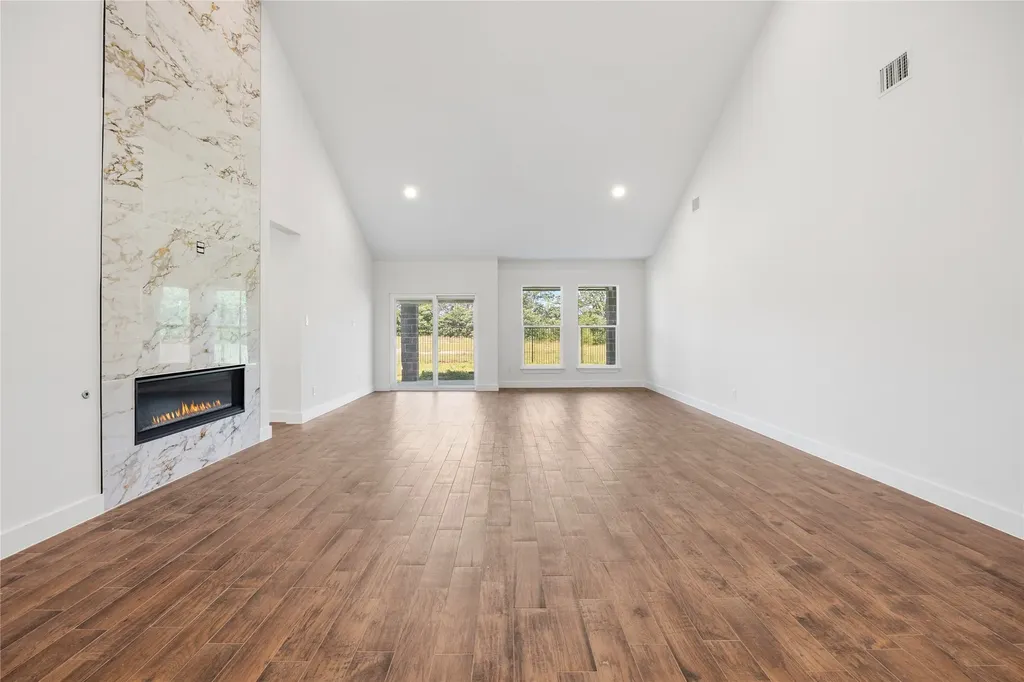 7203 Harris Place Arlington TX 76001