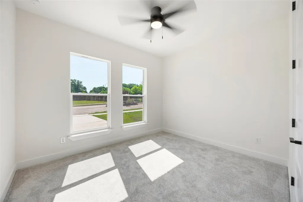 7203 Harris Place Arlington TX 76001