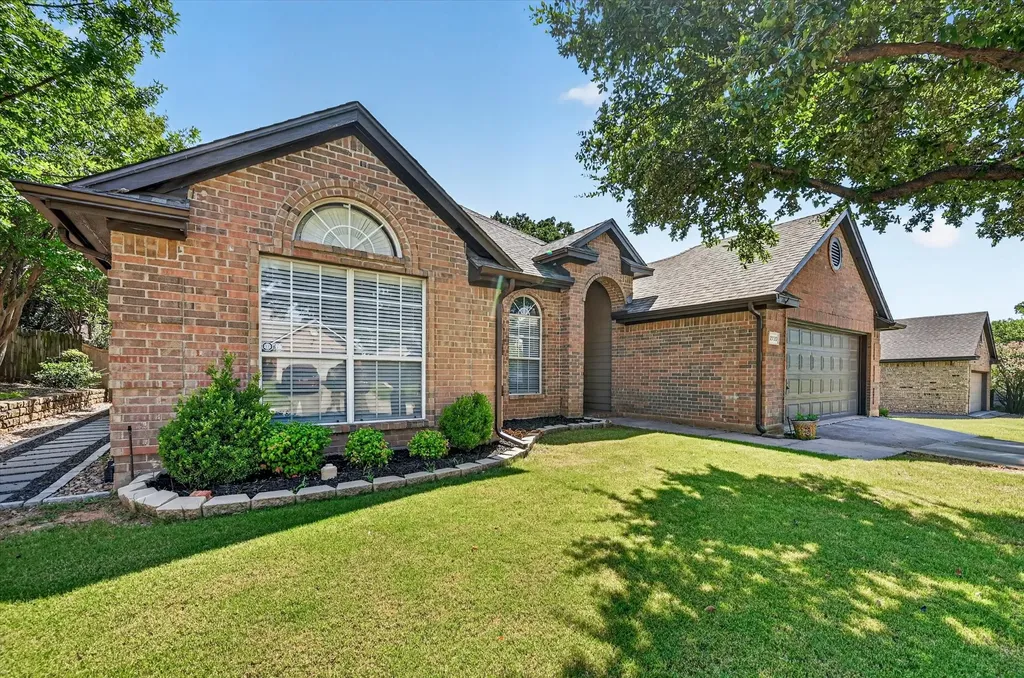 2720 Windstone Way Corinth TX 76210
