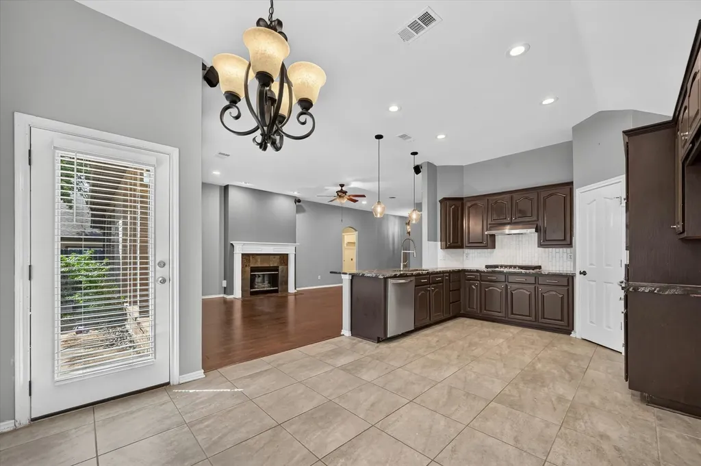 2720 Windstone Way Corinth TX 76210
