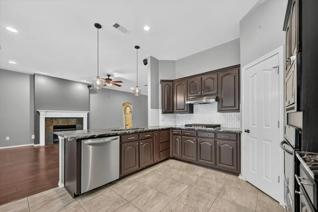 2720 Windstone Way Corinth TX 76210