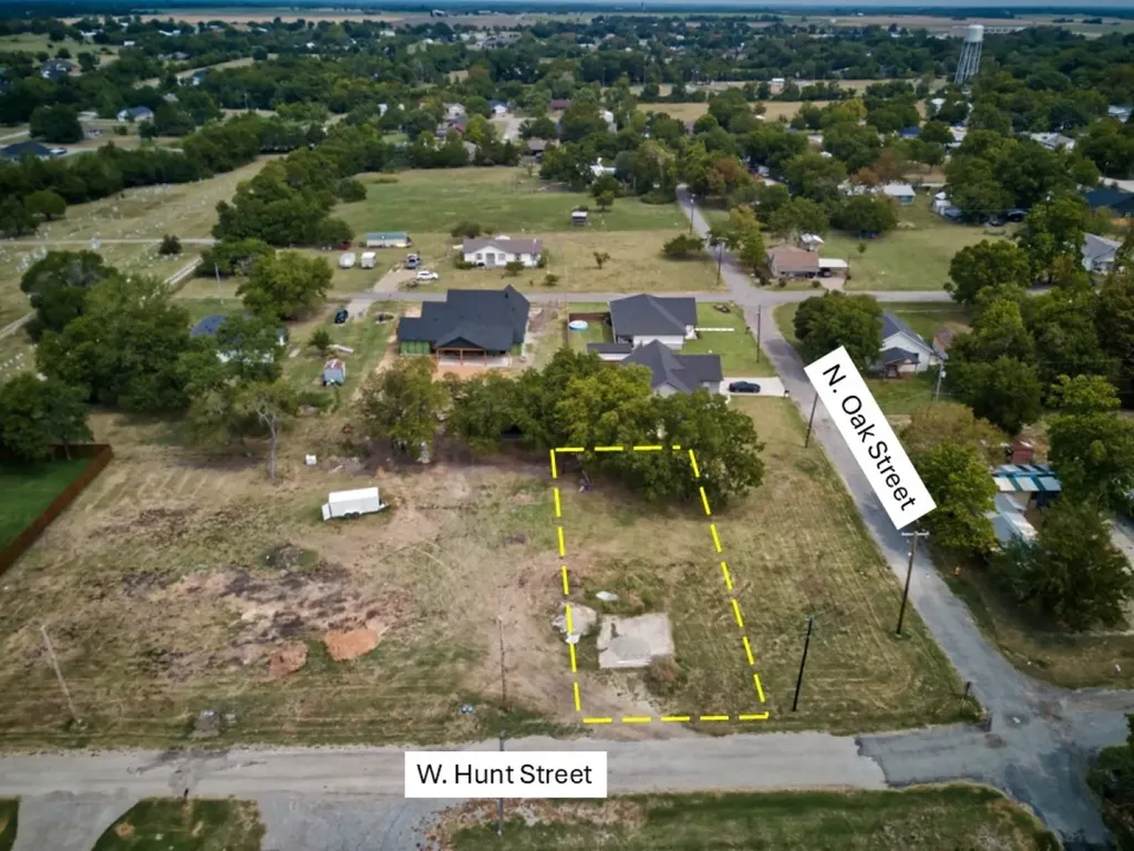 402 W Hunt Street Leonard TX 75452