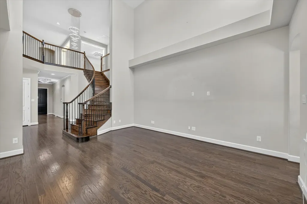 7840 Renderbrook Bend Irving TX 75063