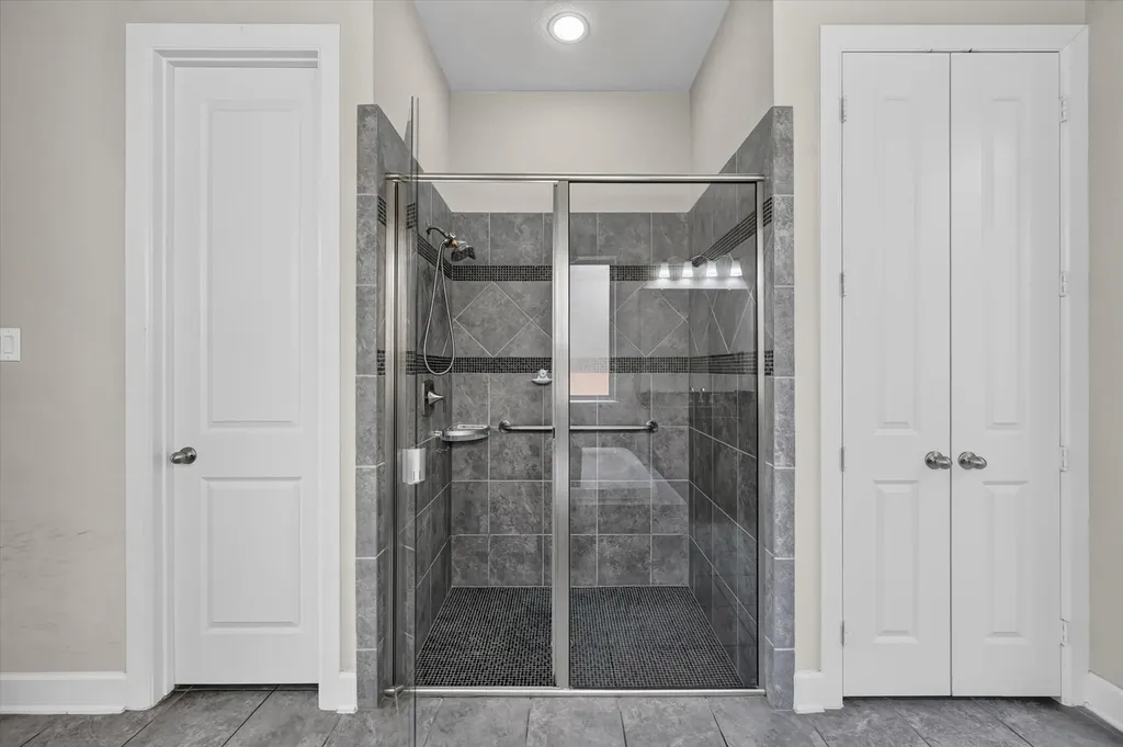 7840 Renderbrook Bend Irving TX 75063