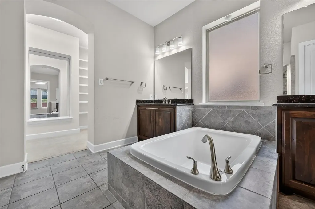 7840 Renderbrook Bend Irving TX 75063