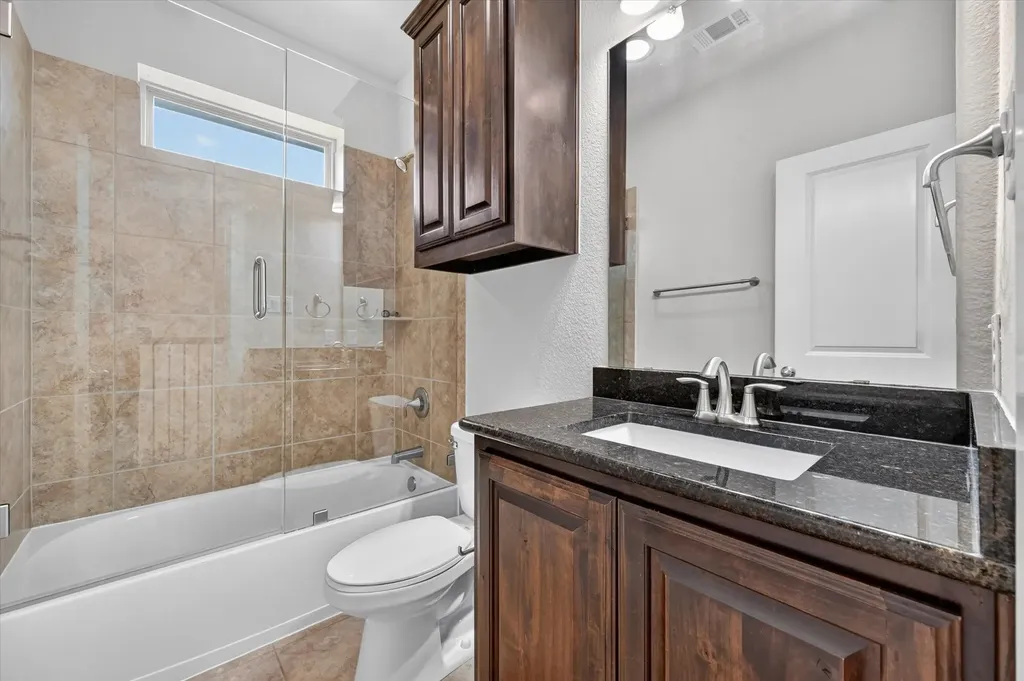 7840 Renderbrook Bend Irving TX 75063