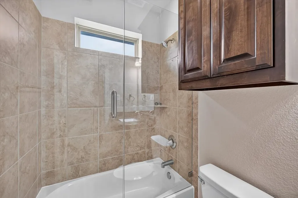 7840 Renderbrook Bend Irving TX 75063