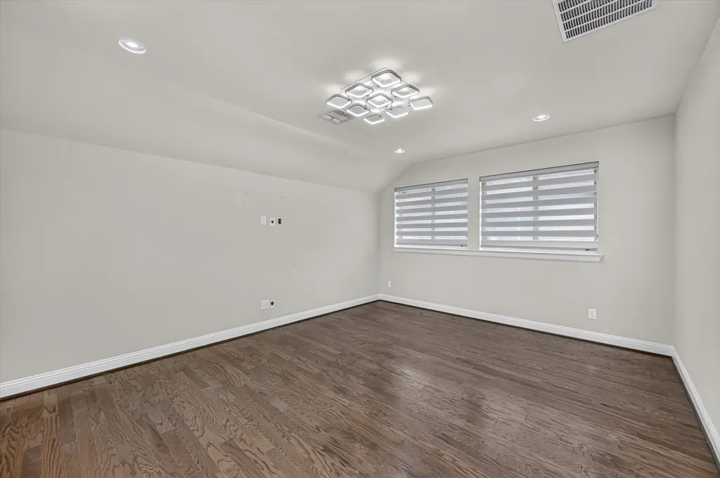 7840 Renderbrook Bend Irving TX 75063