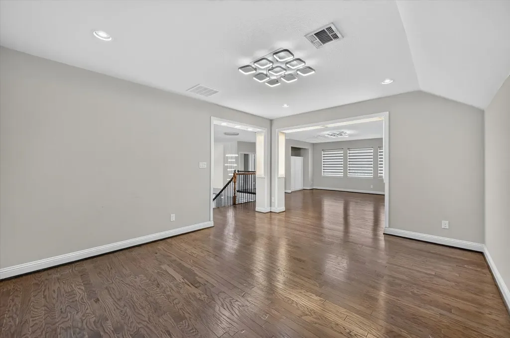 7840 Renderbrook Bend Irving TX 75063